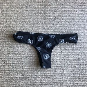 Roxy nautilus shell bottom sz M